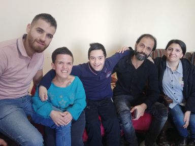 Yaser en kids met beperk - afkomstig van FB ABTS