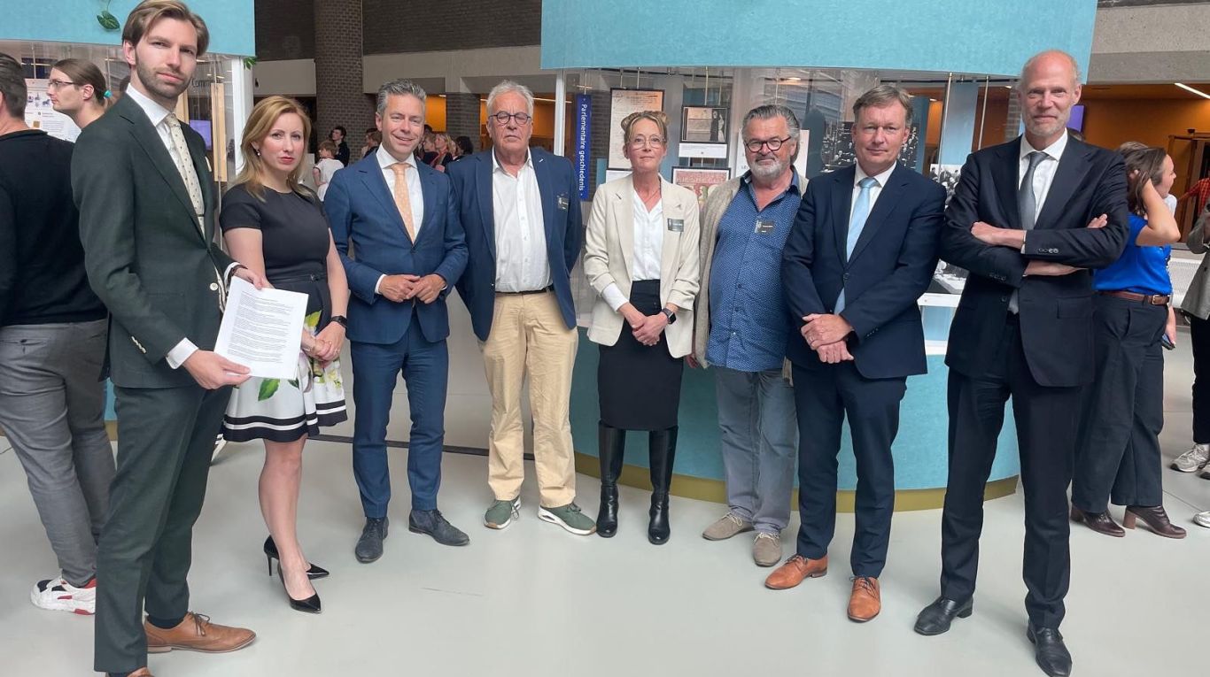 17000 handtekeningen