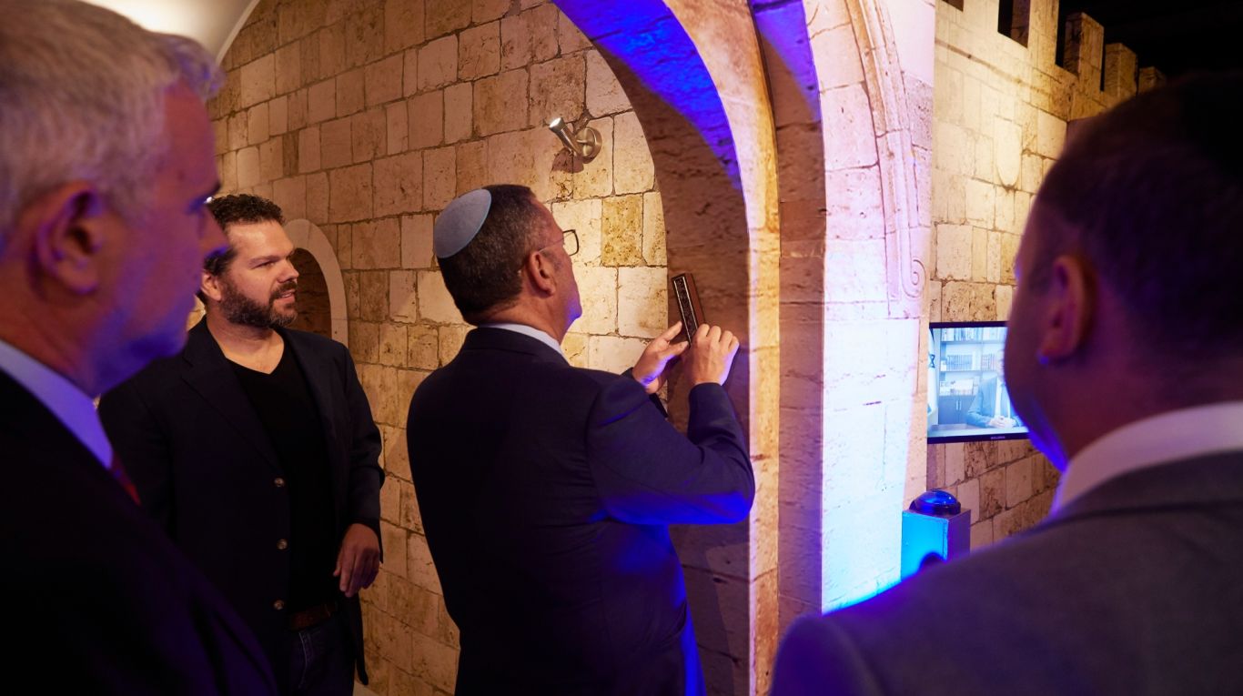 Opening zomertentoonstelling burgemeester Jeruzalem