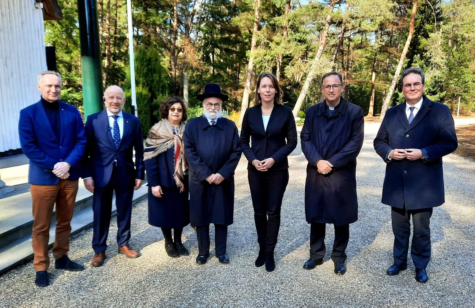 WhatsApp Image 0 0  at