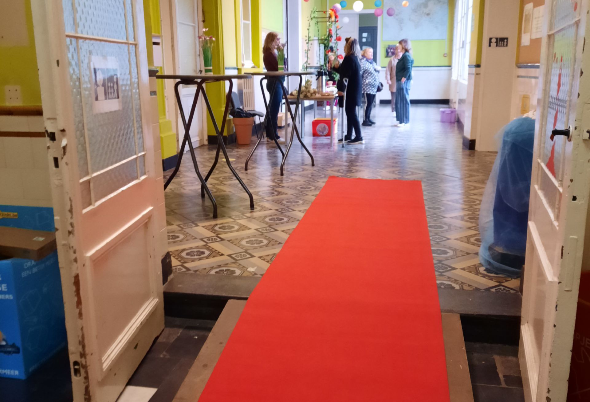 34 extra rode loper Rode loper op Nieuwen Bosch