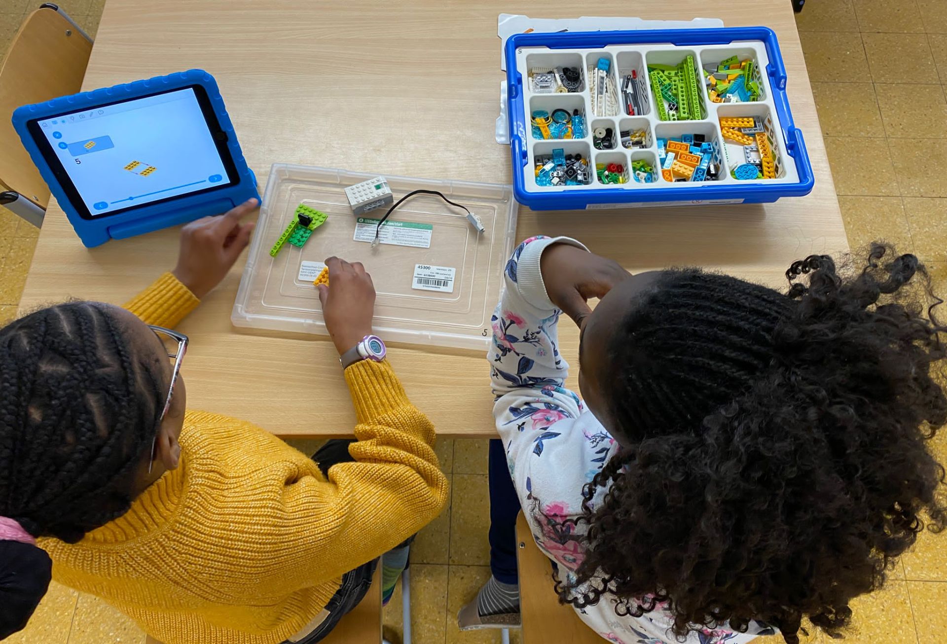 3a vernieuwend digitaal Kinderen programmeren met Ipad en lego we do