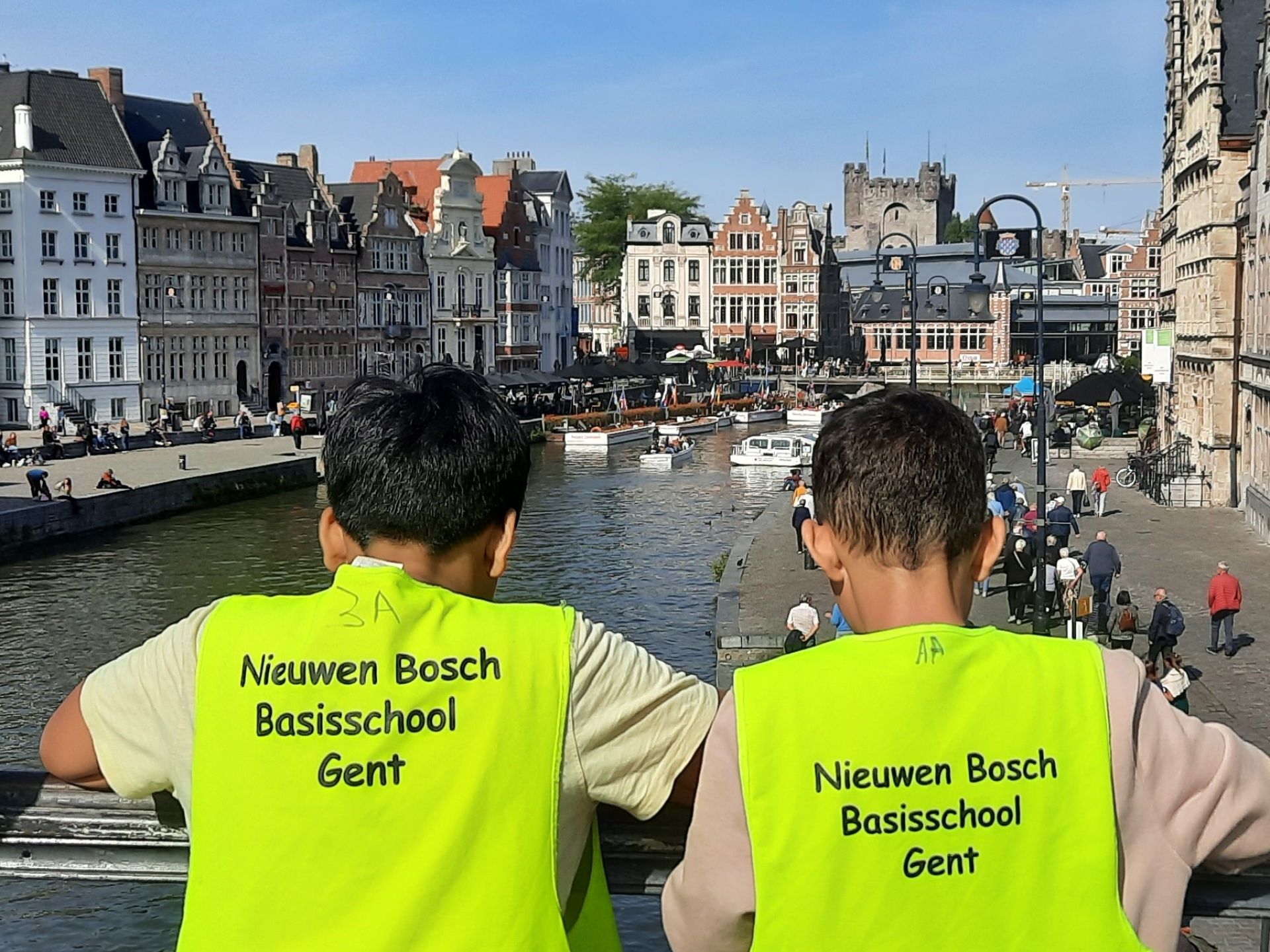 9 wandeling gent Leerlingen van Nieuwen Bosch in de historische binnenstad van Gent