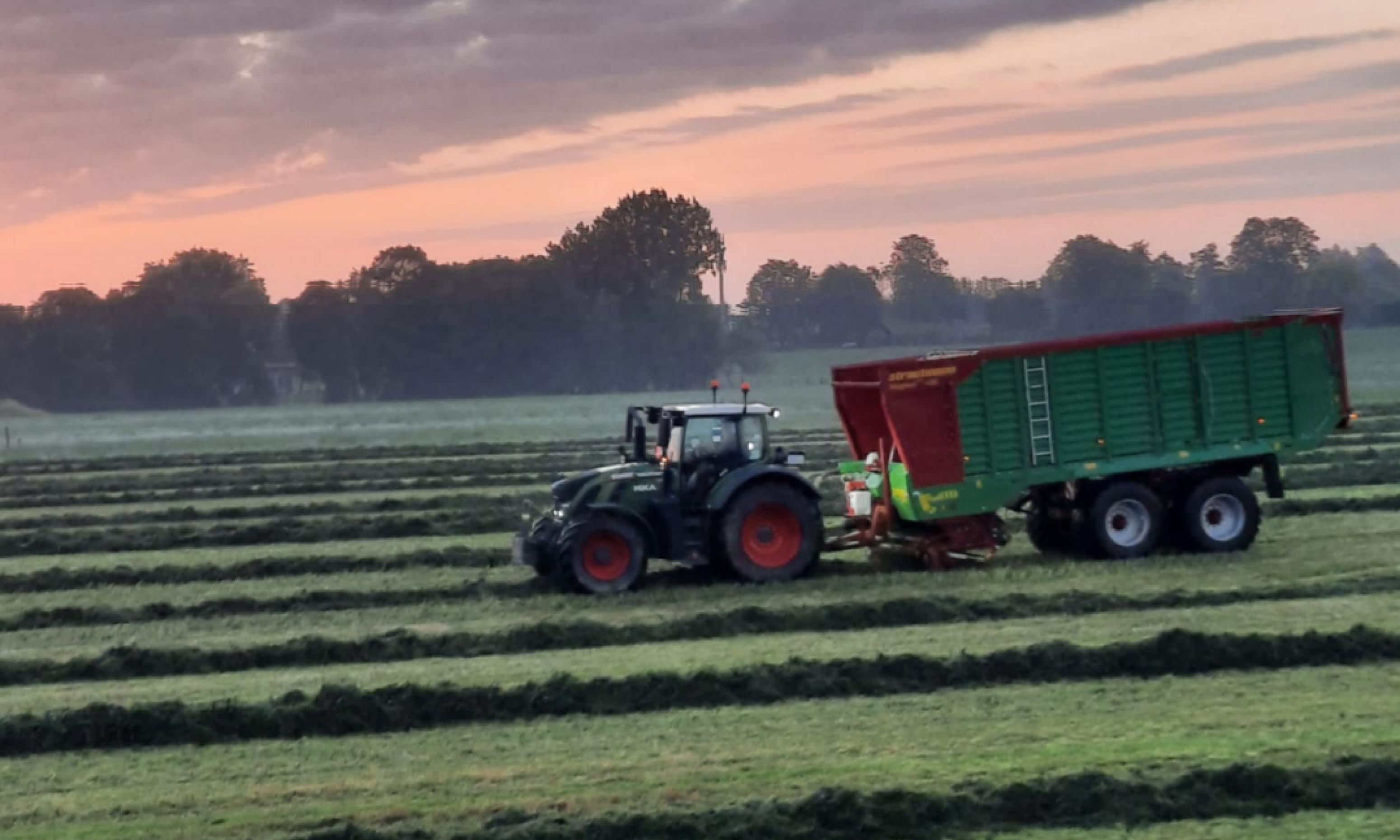 agrarisch opraapwagen