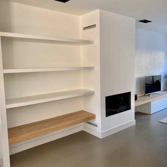 televisiewand kastenwand openbaar