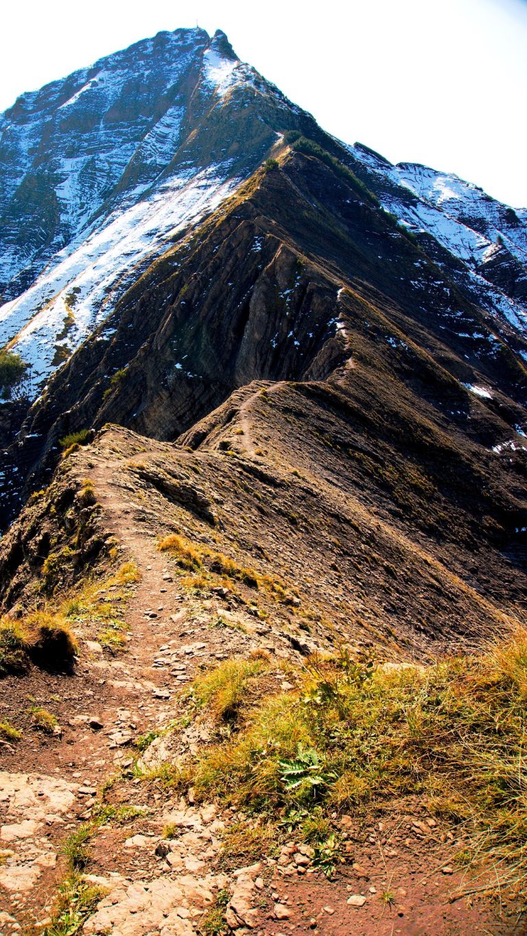 mountain-4370215_1920.jpg