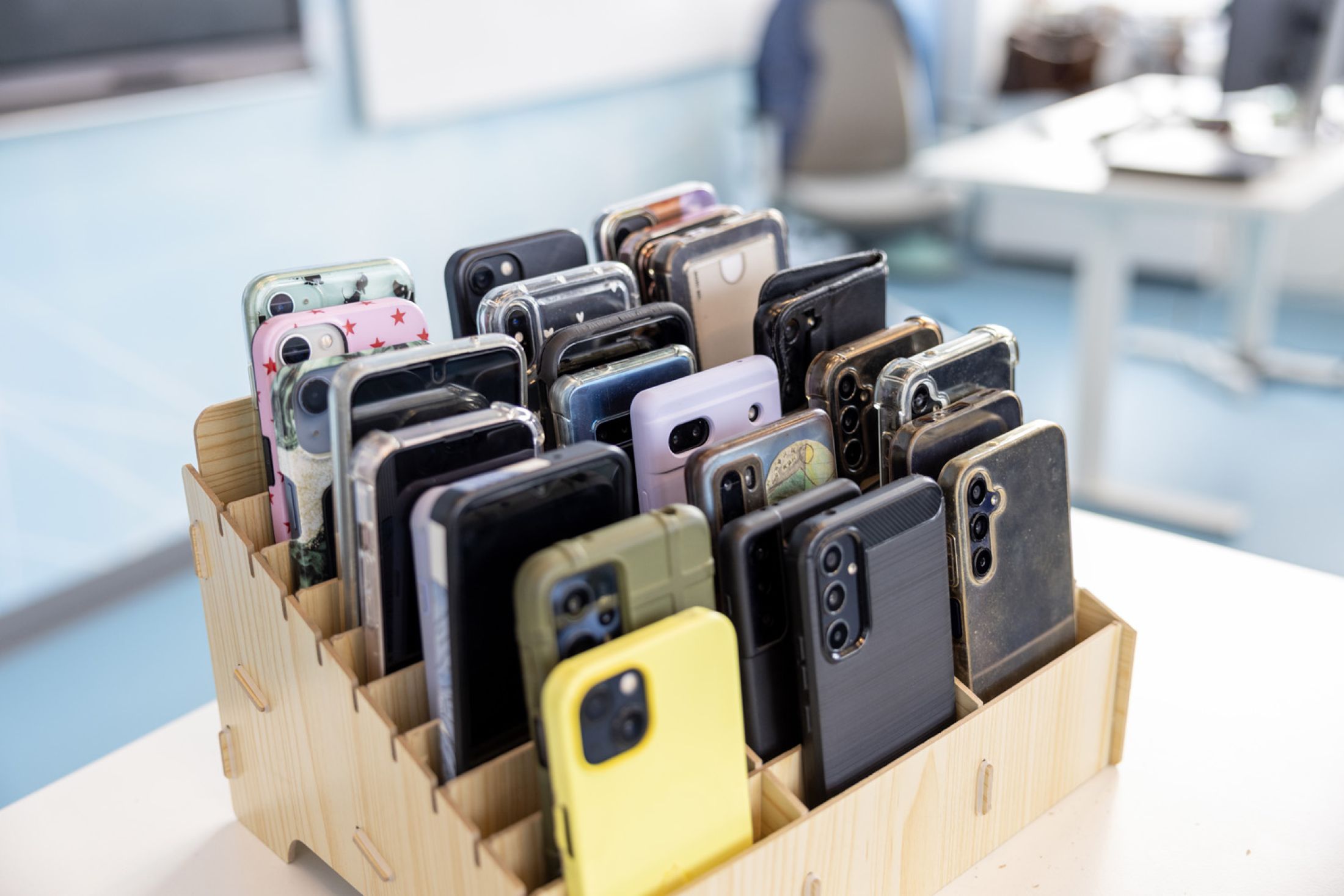 smartphones in kist