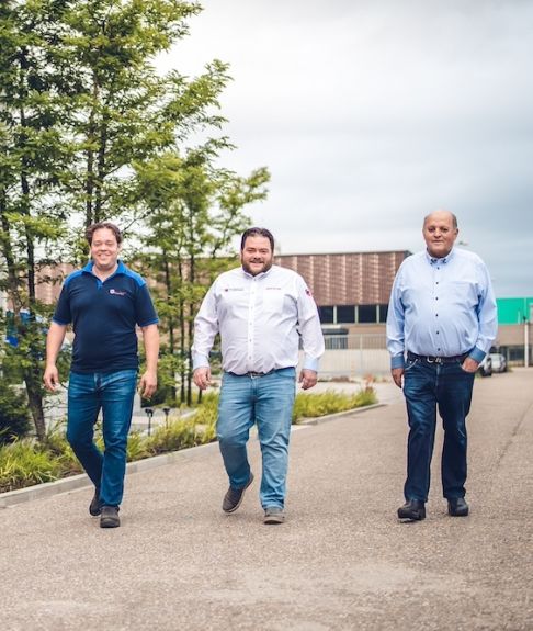 Ensemble, nous trouvons la meilleure solution