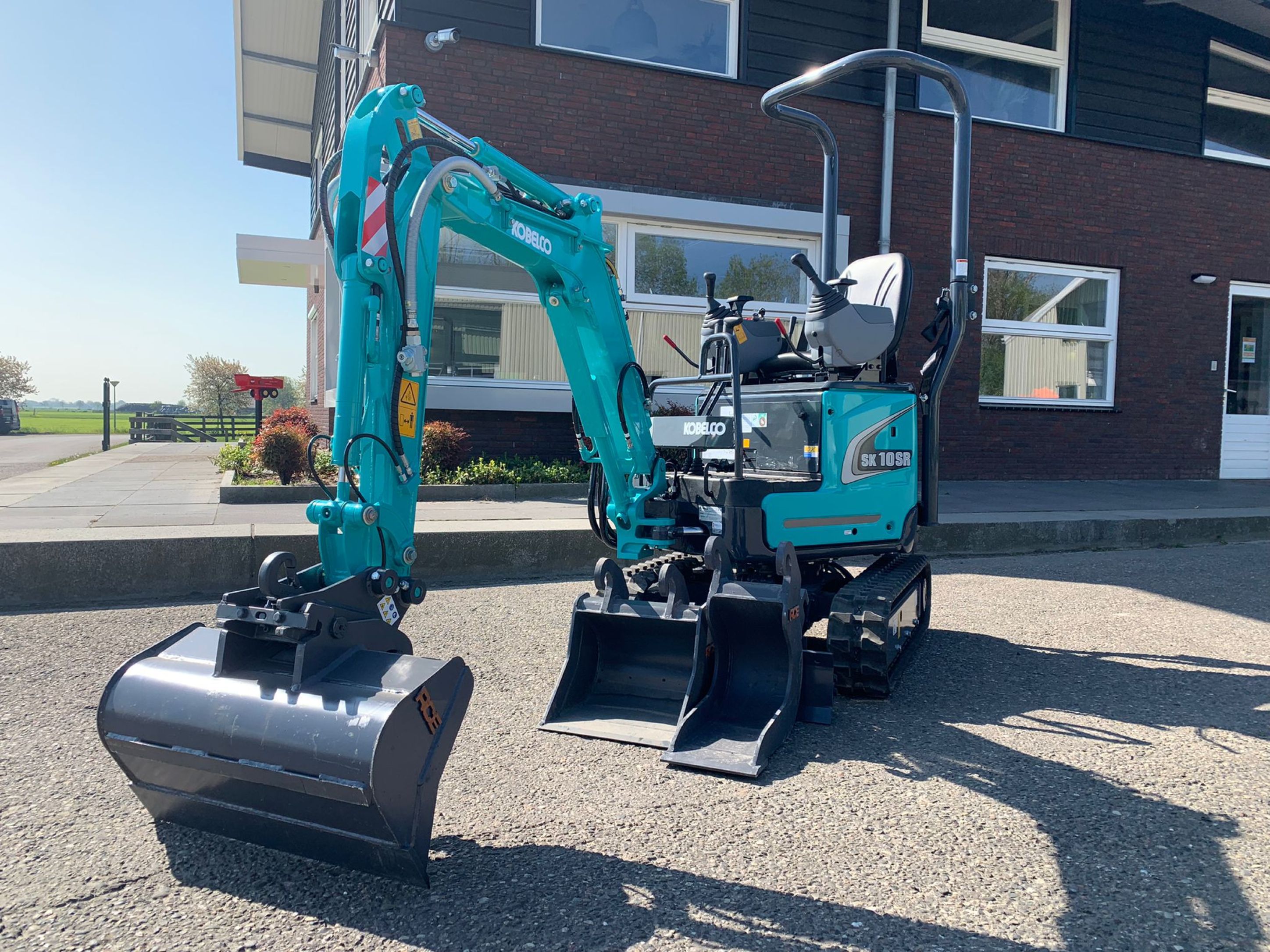 Kobelco SK10