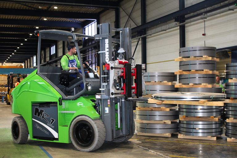 Duurzaam staal, duurzaam elektrisch intern getransporteerd