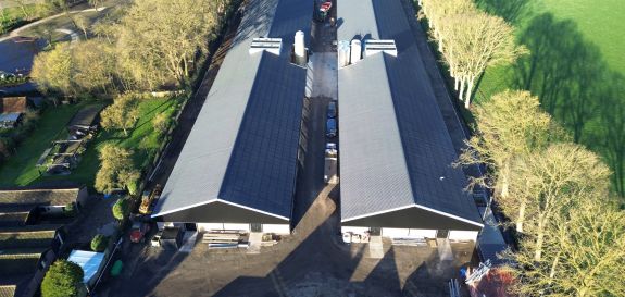 Kalverhouderij Appel, een moderne en innovatieve stal Kalbfleischbetrieb Appel