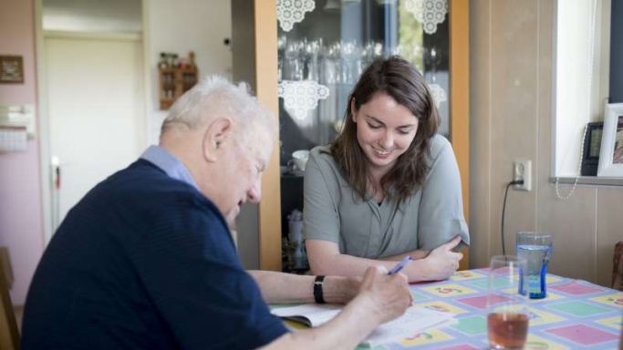 Casemanager dementie thuiszorg zonderuniform vacature cliënt huishouden hulpverlening Casemanager dementie thuiszorg zonderuniform vacature cliënt huishouden hulpverlening