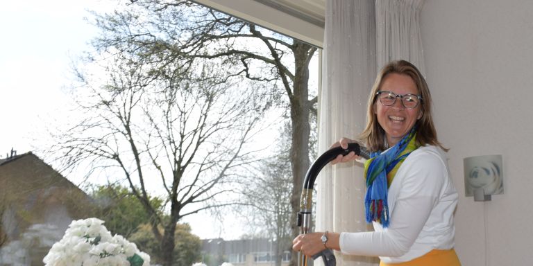 Vacature hulp bij huishouden dame zonderuniform Vacature hulp bij huishouden dame zonderuniform