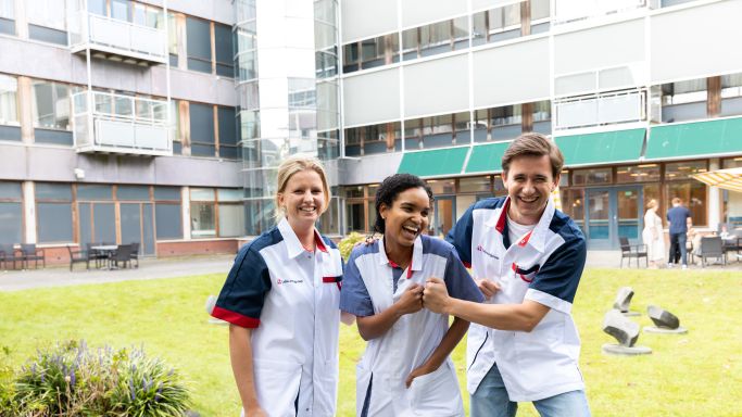 Zorgverleners verpleeghuis Pniël vacature verpleeghuiszorg zorg thuiszorg jong