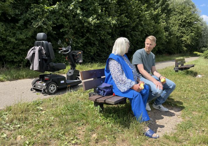 Ergotherapie thuis Rotterdam behandeling thuis Luuk scootmobiel Ergotherapie thuis Rotterdam behandeling thuis Luuk scootmobiel