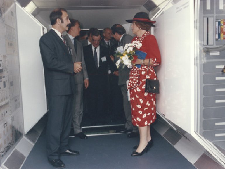 Koningin opent Space Expo (1990.06.01)